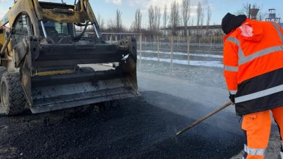 Se repară gropile de pe străzile secundare din Sectorul 3!