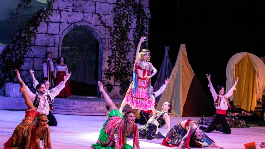 Calendar bogat în aprilie la Teatrul Național de Operetă și Musical „Ion Dacian”