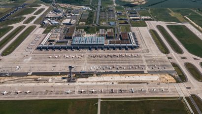 Avertizare pentru românii care călătoresc în Germania: Aeroportul din Berlin va fi închis miercuri din cauza unei greve