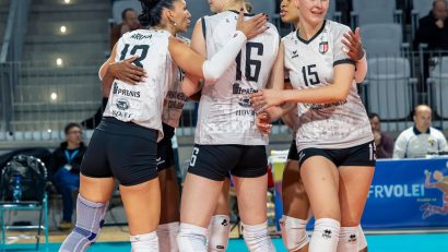 Incep semifinalele Diviziei A1 la volei feminin