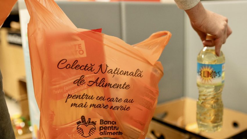 Federaţia Băncilor pentru Alimente organizează Colecta Naţională de Alimente în 1.154 de magazine din ţară
