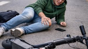 Rogobete: 2.751 de oameni au ajuns anul trecut la urgență după accidente cu trotinete electrice