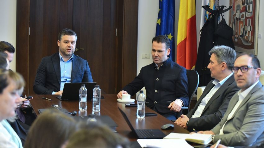 Ciprian Ciucu a discutat cu Robert Negoiţă despre realizarea mai multor pasaje şi reconfigurarea Splaiului Independenţei