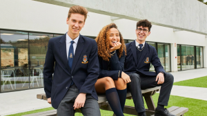 Tot mai mulți elevi români aleg licee în străinătate; Italia și Spania câștigă teren