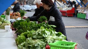 Sector 1: Piaţă volantă în faţa Primăriei, în acest weekend