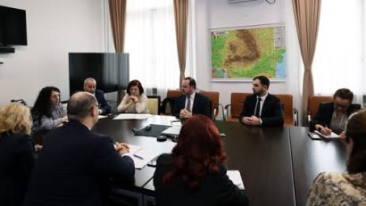 Ministrul Sănătăţii a discutat cu reprezentanţii UNSAR despre asigurările profesionale pentru rezidenţi