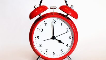 Ora de vară 2026. Când se schimbă ceasurile în România