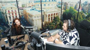 De10xRomania – Cinematic pop sau arta de a uni lumi: Leyah, într-un dialog despre muzică și autenticitate