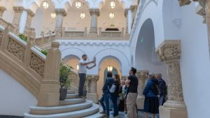 Primăria Capitalei caută ghizi voluntari pentru „Porți deschise la PMB”!