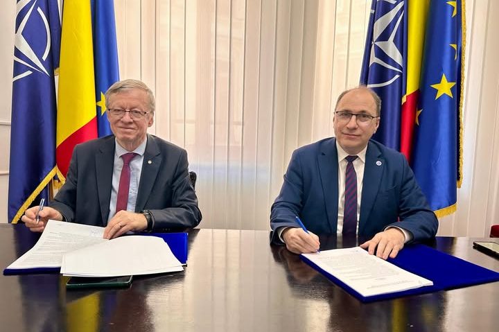 Contractul colectiv de muncă pentru învăţământul superior a fost semnat