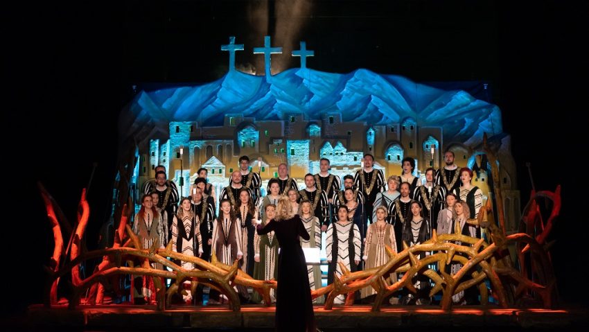 Corul Madrigal concertează la București în Săptămâna Mare