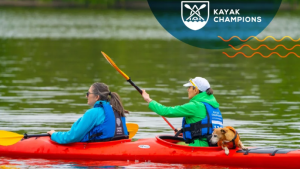 Distracție pe apă, în familie sau cu prietenii: Kayak Challenge Family & Friends revine pe lacul Titan