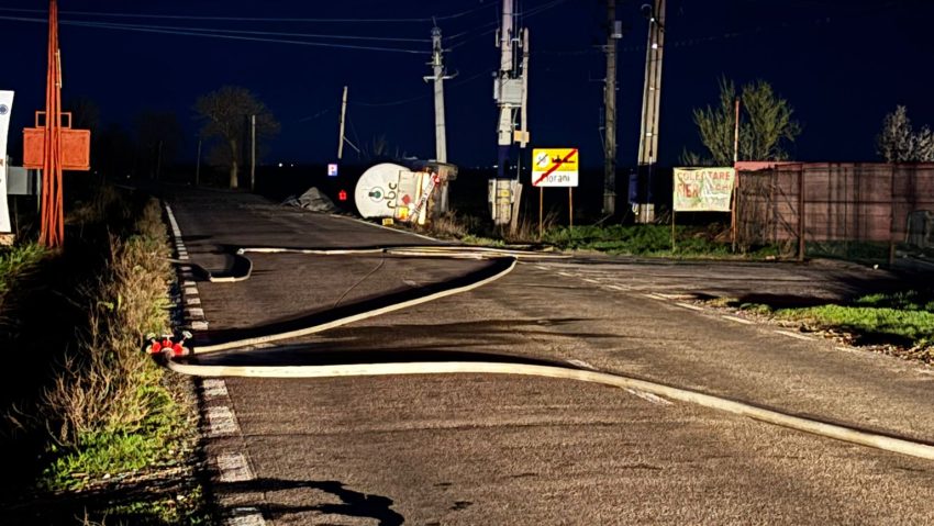 Accident rutier pe DN1D, în Cioranii de Jos; Peste 70 de persoane, evacuate; a fost trimis mesaj RO-ALERT