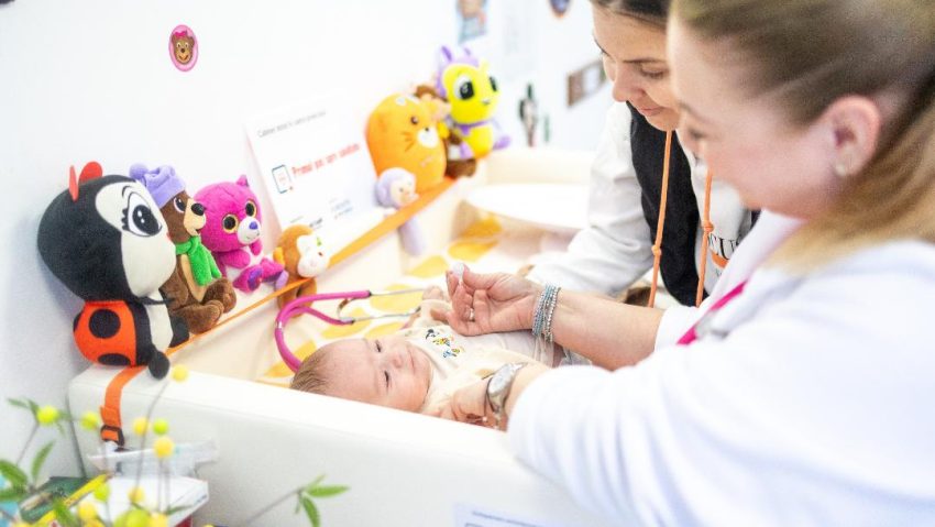 Peste 1.000 de localităţi sunt în deficit de medici de familie