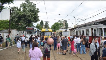 Parada tramvaielor istorice STB, spectacol de Ziua Copilului în Bucureşti