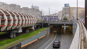 Un bărbat a murit după ce a căzut de pe Pasajul Obor