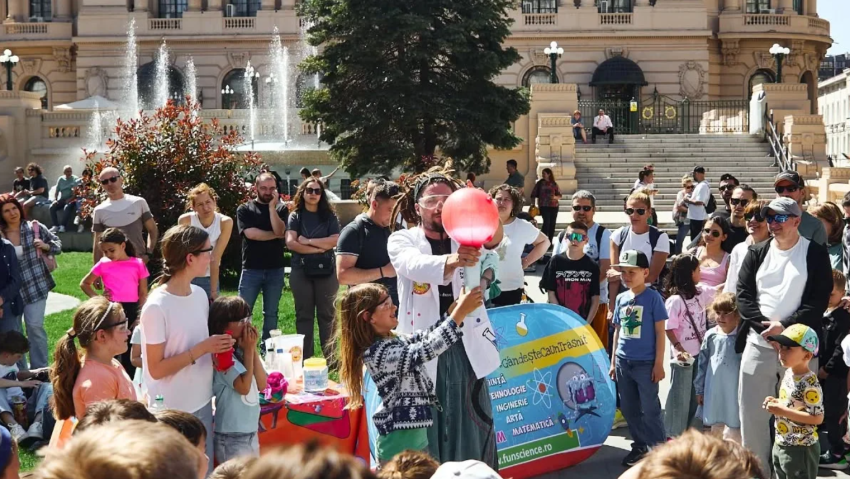 „Străzi Deschise” transformă Calea Victoriei într-un univers al copilăriei