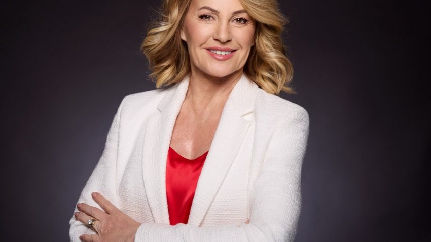 Nadia Comaneci decorata la Cotroceni