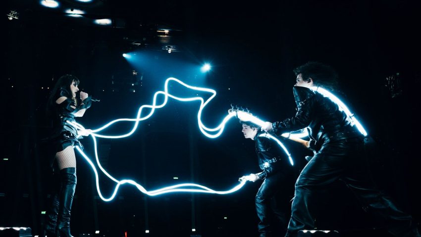 Alexandra Căpitănescu lansează o versiune live metal-rock a piesei pentru Eurovision 2026, înaintea semifinalei de la Viena