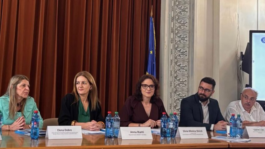 Digitalizarea serviciilor sociale din România avansează, dar persistă decalaje majore între mediul urban și rural