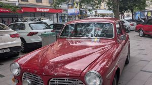 „Mașinile Bucureștilor – Suedezele Orașului”, în Piața Amzei