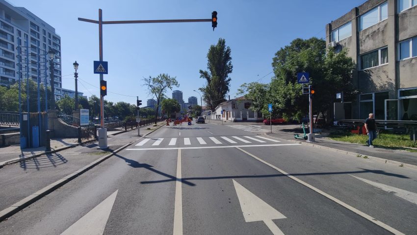Două noi treceri semaforizate, pe Splaiul Unirii!
