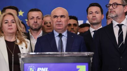 Congres PNL – Două rezoluţii adoptate: se cere demisia lui Veştea, Bode, Bogdan, Thuma şi Gorghiu