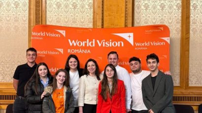 Anxietatea, presiunea şcolii şi lipsa dialogului, principalele probleme ale adolescenţilor