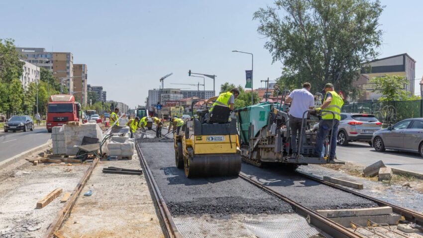 Au început lucrările de asfaltare a liniilor de tramvai de pe Prelungirea Ghencea!