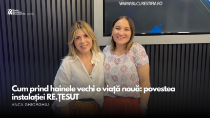 VIDEO| Cum prind hainele vechi o nouă viață: povestea instalației RE.ȚESUT