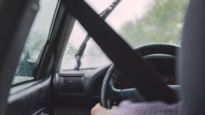 O companie de ride-sharing din București, amendată cu peste 1,2 milioane de lei pentru muncă nedeclarată