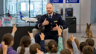 Pentru călătoria în străinătate minorii trebuie să deţină un document de călătorie