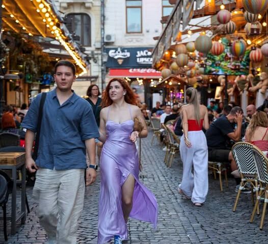 Ciprian Ciucu declară că nu susţine reintroducerea maşinilor în Centrul Vechi