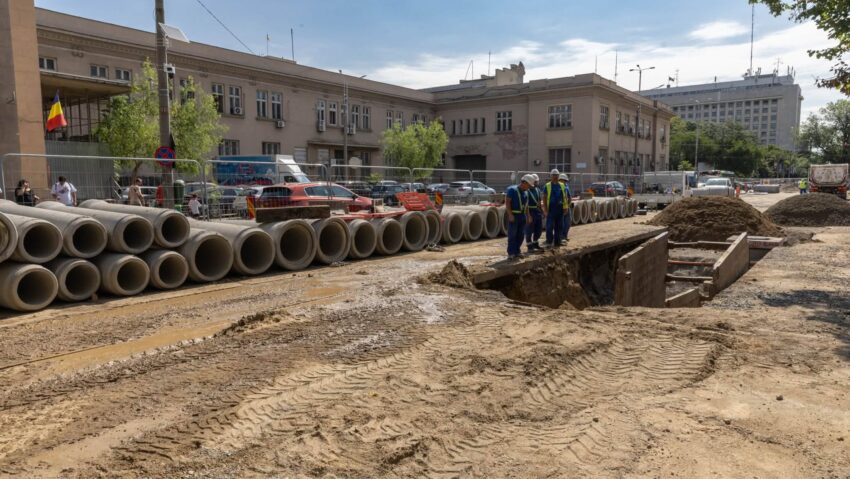Lucrările de modernizare de pe Bd. Dinicu Golescu includ și rețeaua de canalizare!