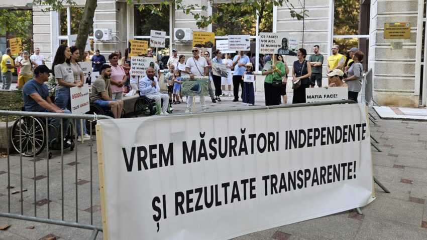 Locuitorii din sudul Capitalei au protestat la Garda de Mediu din cauza mirosurilor de la Vidra