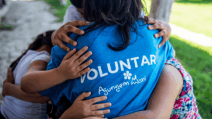 Ajungem MARI caută 1.000 de voluntari pentru copiii instituționalizați din București și 29 de județe