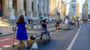 “Străzi deschise”: Muzeu interactiv în Piaţa Revoluţiei şi actitivăţi sportive în zona Palatului CEC