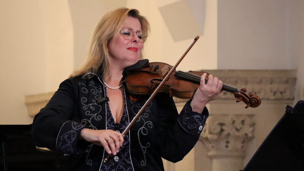 Clara Cernat