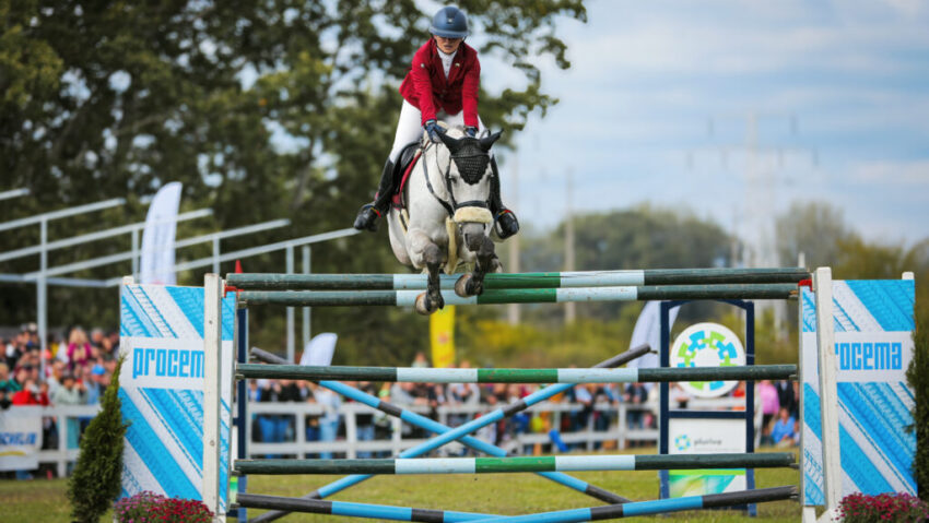 AUDIO| Tradiție, adrenalină și lifestyle: Karpatia Horse Show 2026 revine pe Domeniul Cantacuzino!