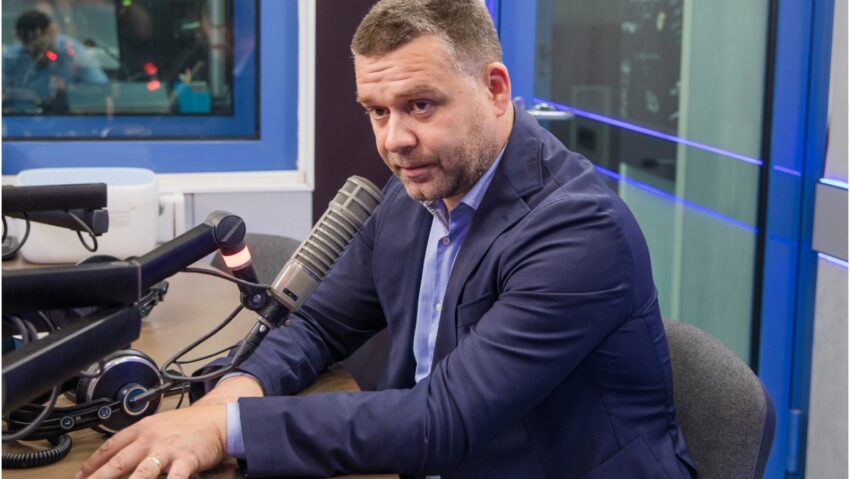 Ciucu a dispus monitorizarea zonei Piaţa Sfânta Vineri şi intervenţii repetate după apariţia şobolanilor