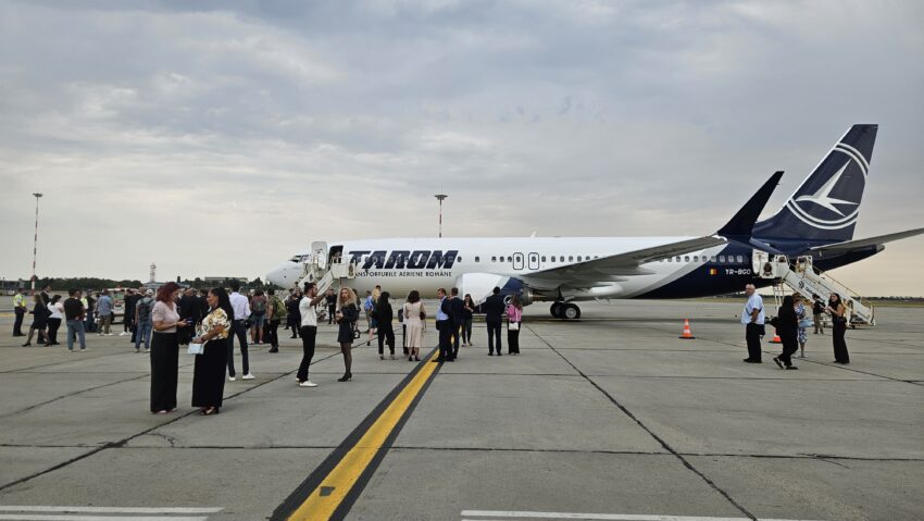 Reportaj: TAROM are un nou avion după 20 de ani. „Mircea Lucescu”, prima aeronavă din noua flotă