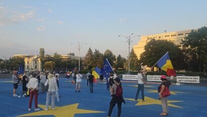 Protest în Piața Victoriei