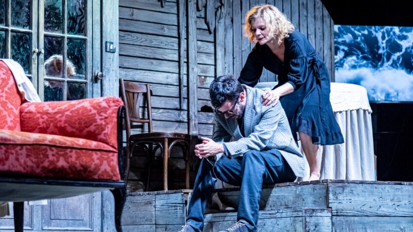 UNDERCLOUD 19 aduce 19 spectacole de teatru independent la București
