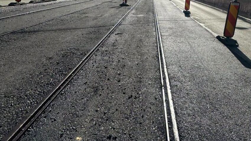 De luni, se reia circulația pe două benzi la Podul Constanța