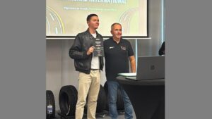 David Popovici, noul Ambasador al Conducerii Defensive în România. „Păstrez toată viteza pentru bazin”