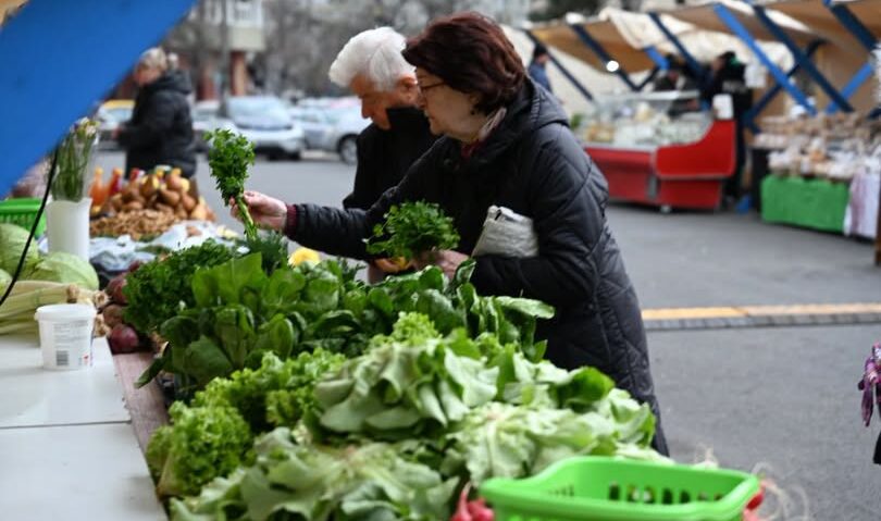 Piaţă volantă, în weekend, pe Calea Floreasca