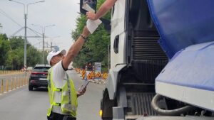 Camioanele și tirurile vor circula după reguli noi în București din 2027. Cum se schimbă taxele și amenzile