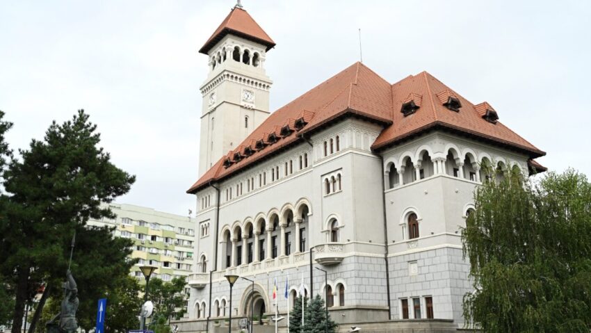 Școlile din Sectorul 1 se pot înscrie în programul “Pink Peony”, dedicat igienei menstruale